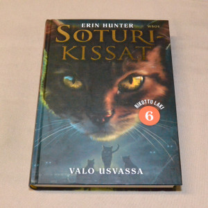 Erin Hunter Soturikissat Valo usvassa